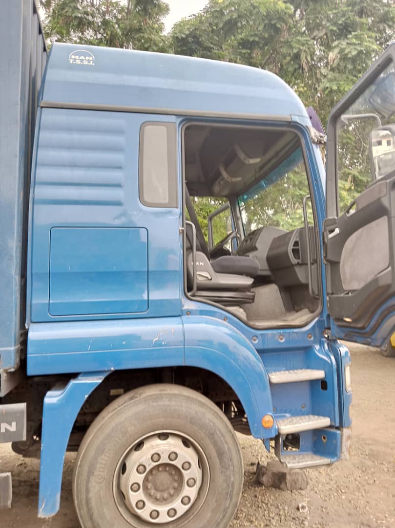 Camion MAN TGA 26.320