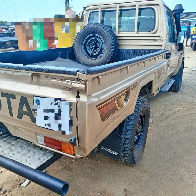 Toyota Land Cruiser 2012