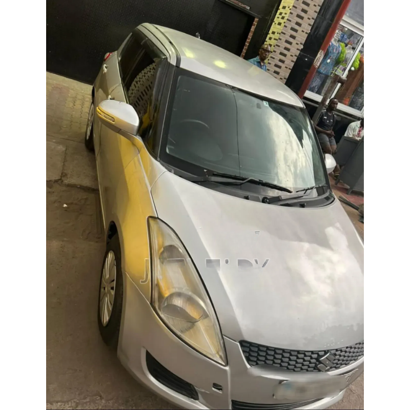 Suzuki Swift 2015 Beige