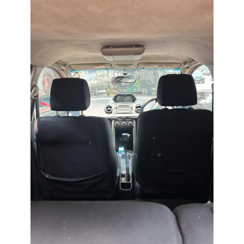 Toyota IST 2010 Rouge