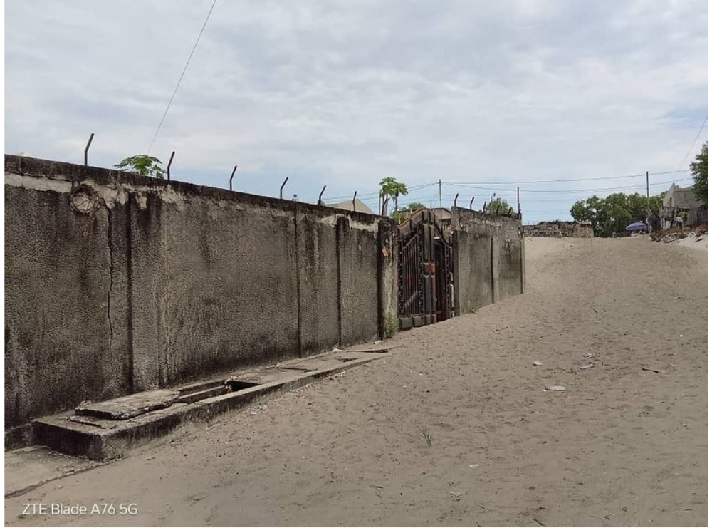 Parcelle 450 m² - Raffinerie coraf 2 camp