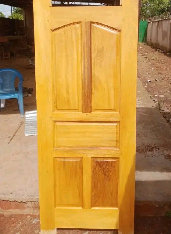 fabrication des portes ???? en bois massif 