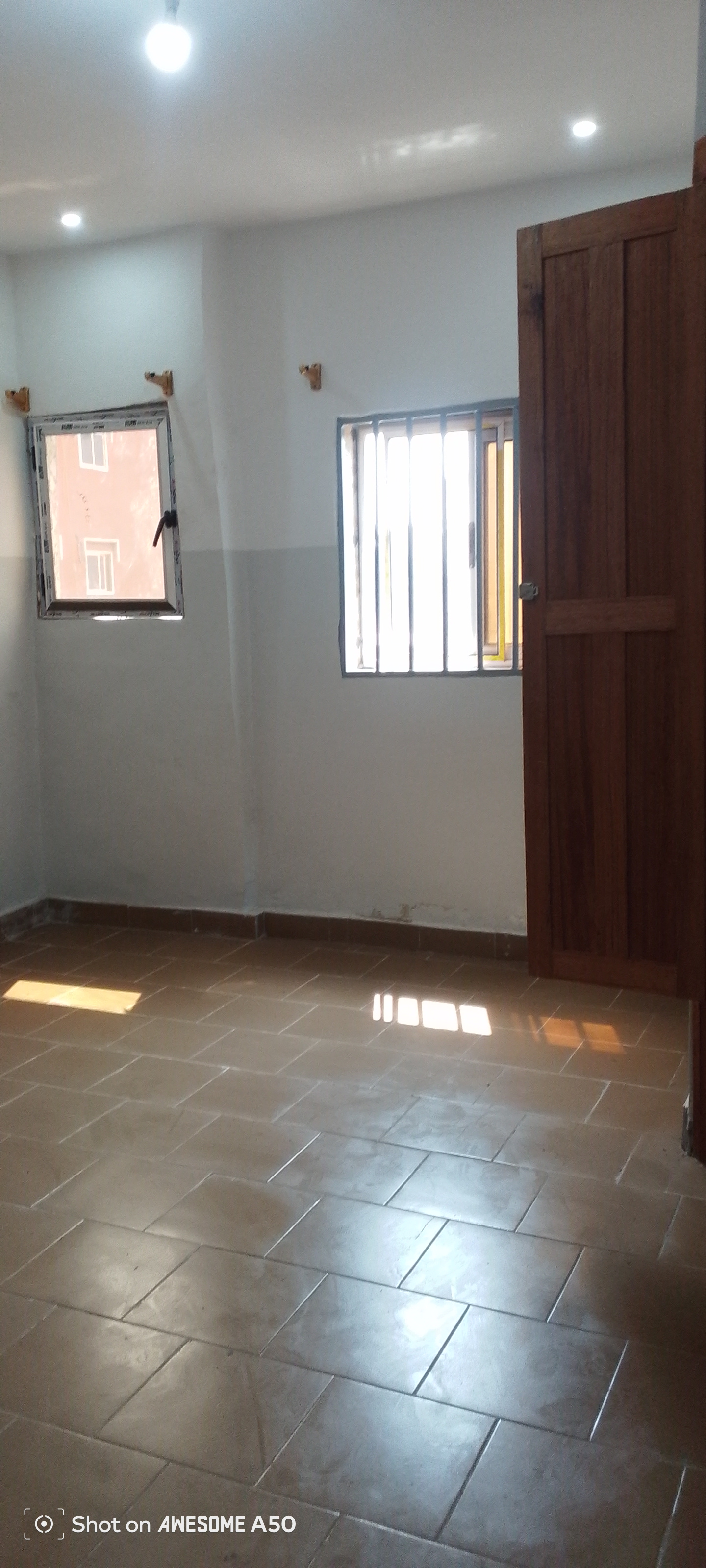 appartement en location quartier grand marché 3 chambres salon cuisine salle à manger 3 salle de bain 