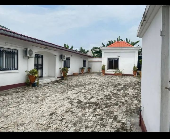 Villa quartier ngoyo 