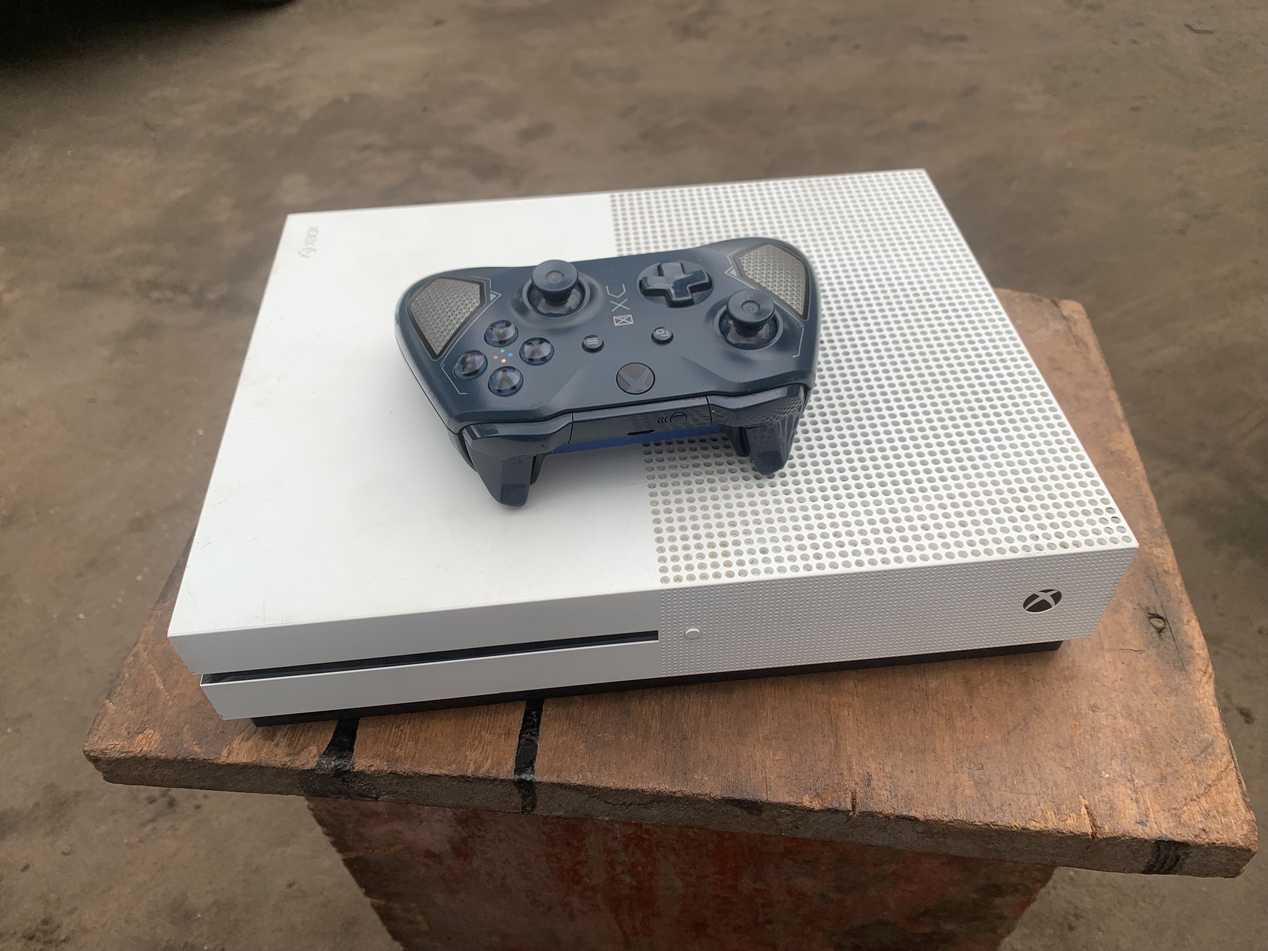 Xbox one S a vendre 130000