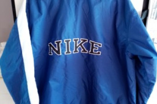 VESTE NIKE TAILLE L