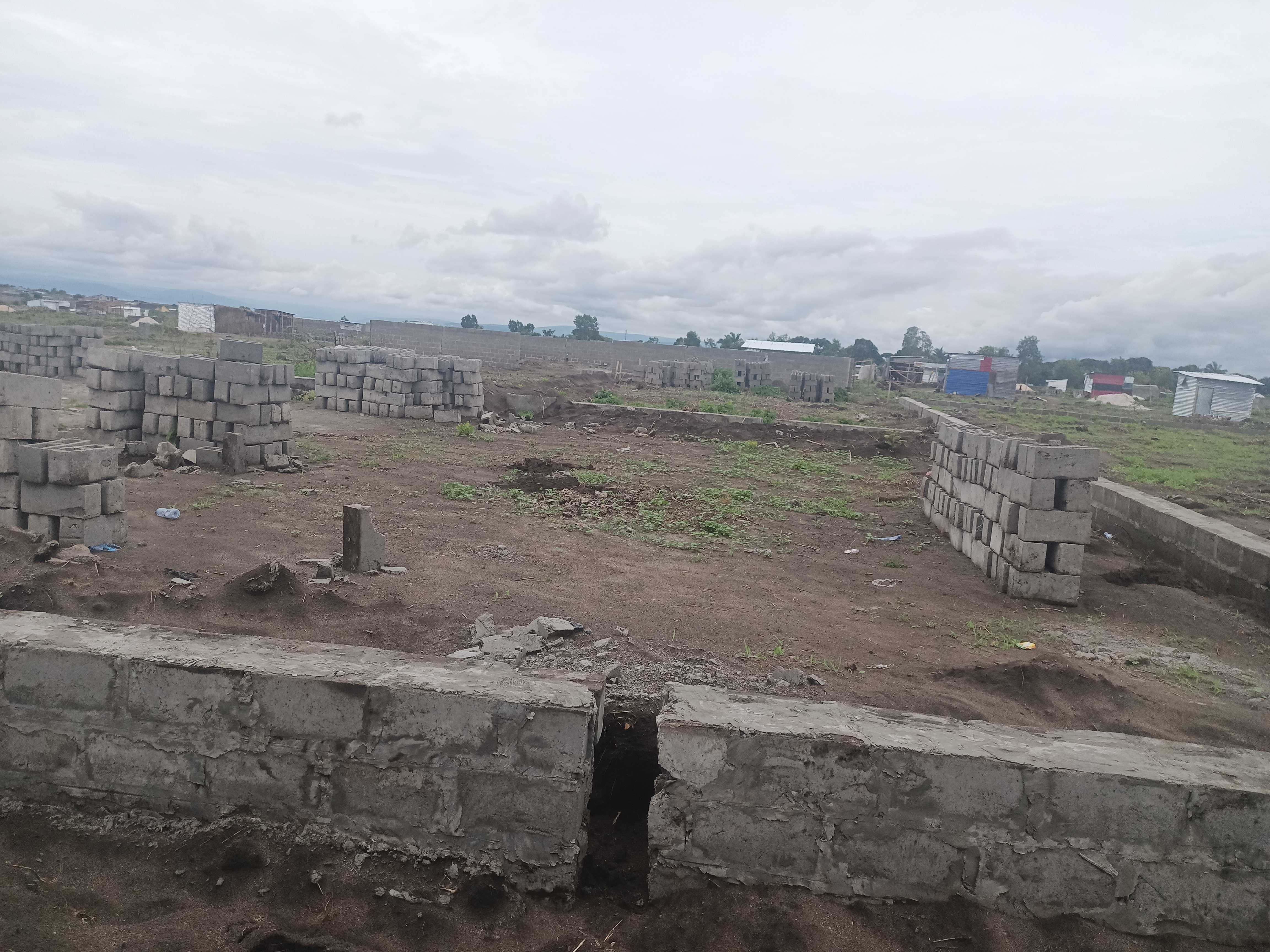 Somba terrain n'a 1500$ ya pamba okomi mukolo lupangu