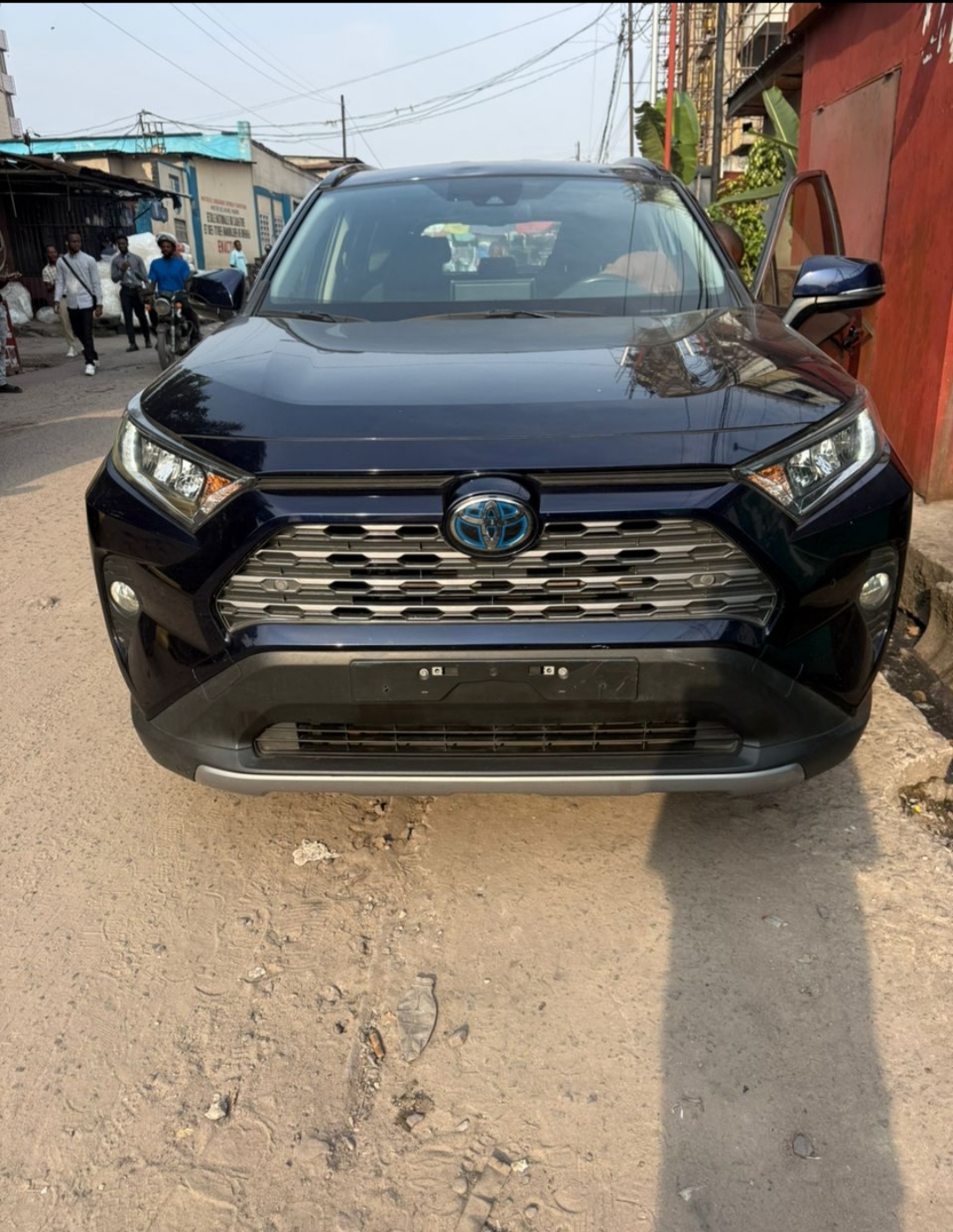 Rav hybrid 2021Volant gauche Sans plaque Marche pieds ???? 25000$ 